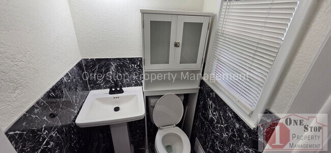 Building Photo - 2111 N 49th St