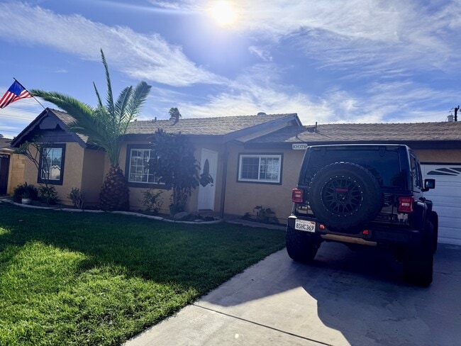 Building Photo - 10079 Hedrick Ave