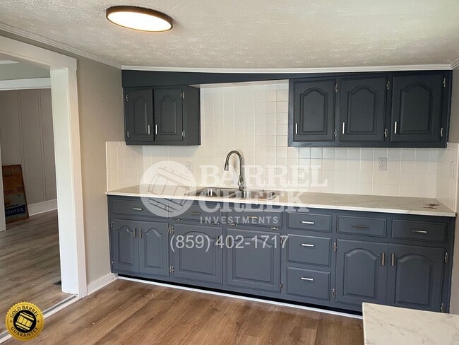 Building Photo - Newly Renovated 3-Bedroom, 1-Bath Home with Garage & Yard!
