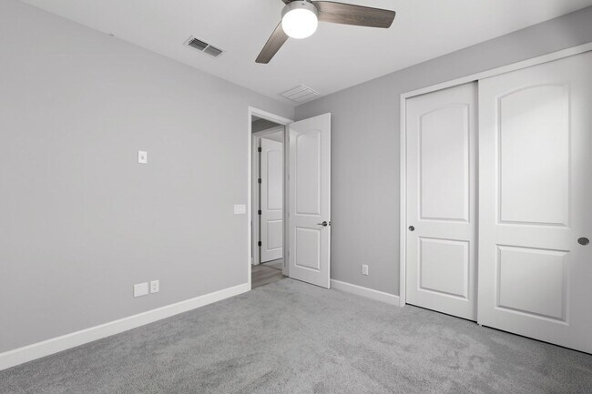 Building Photo - Luxury Kitchen + 3 Bed & Den/Office in Azure Canyon | Quartz, Gas Cooktop & More