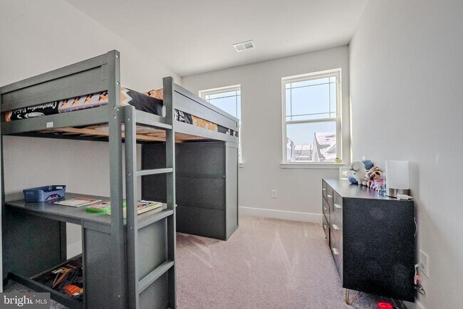 Building Photo - 34238 Graham Cir