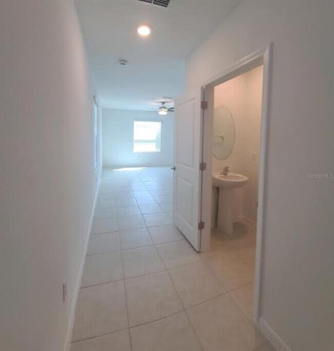 Building Photo - 10009 Calypso Orchid Ct