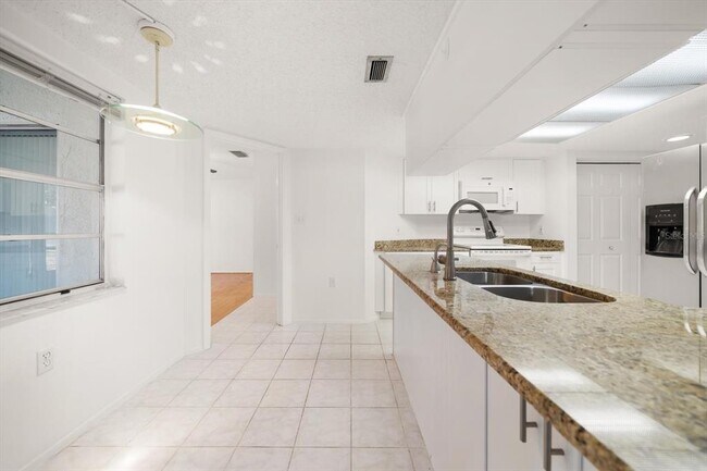 Building Photo - 3954 Sailmaker Ln