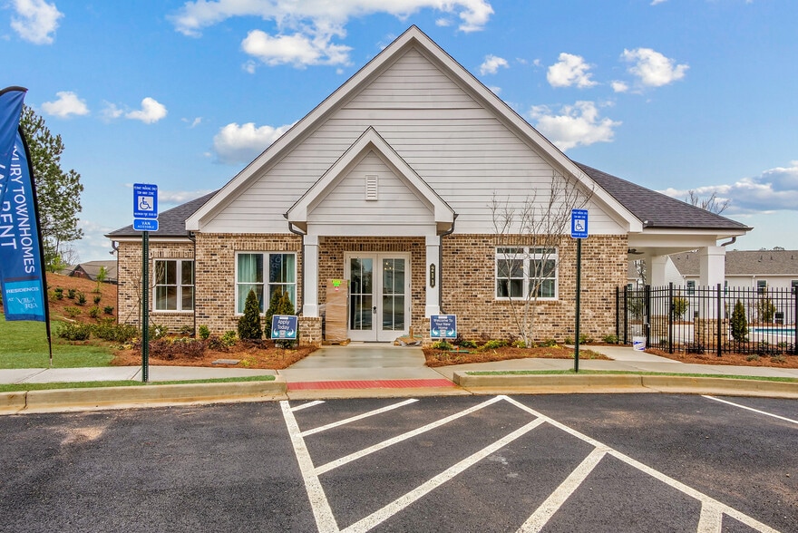 Primary Photo - Covey Homes Villa Rica