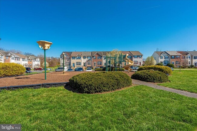 Building Photo - 7130 Oberlin Cir