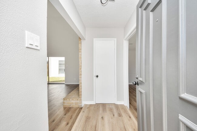 Building Photo - 9114 Spellman Rd