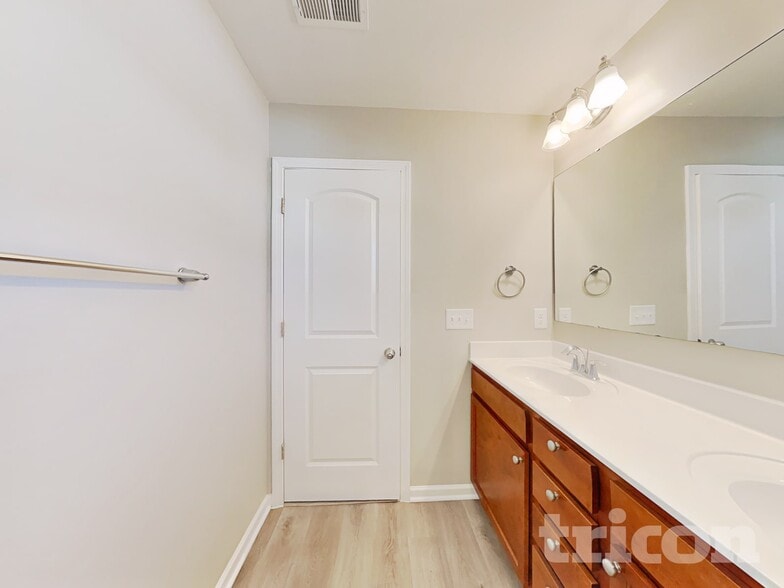 Building Photo - 2209 Osprey Ln