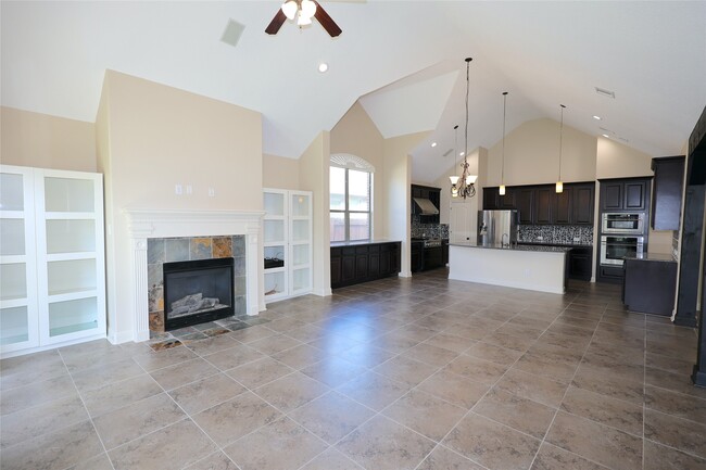 Building Photo - 17311 Quiet Shores Dr