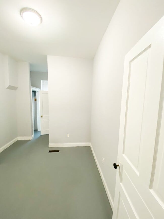 Building Photo - Cozy 2 Bed/1 Bath Home in Dutchtown!