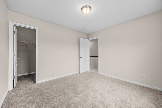 Building Photo - Welcome to Carolina Plantations!