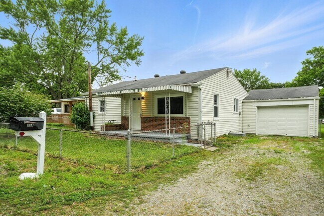 Building Photo - 354 Fernhill Ave