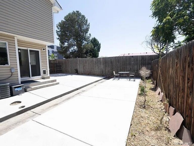 Building Photo - 7236 E 38th Ave