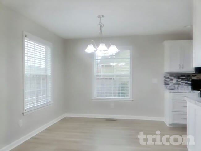 Building Photo - 1820 Elizabeth Ln