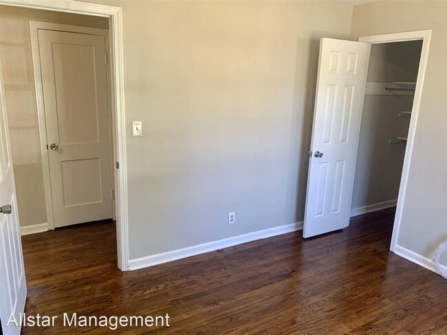 Building Photo - 2 br, 1 bath House - 201 Bates Circle