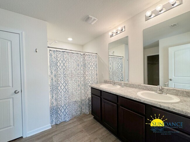 Building Photo - 813 Moorhen Wy