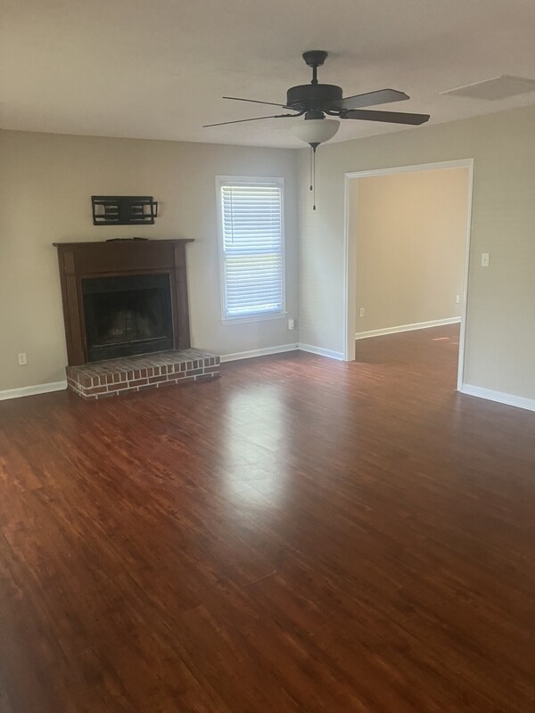 Building Photo - 5775 Sonora Pl
