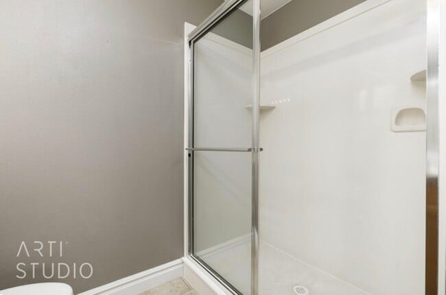 Building Photo - 357 W 225 S