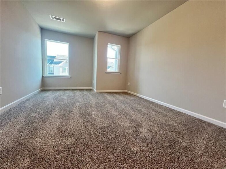 Building Photo - 5495 Rock Place Ct