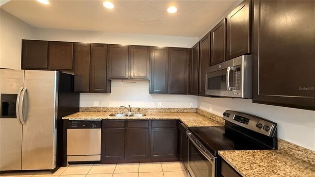 Building Photo - 2381 Seven Oaks Dr