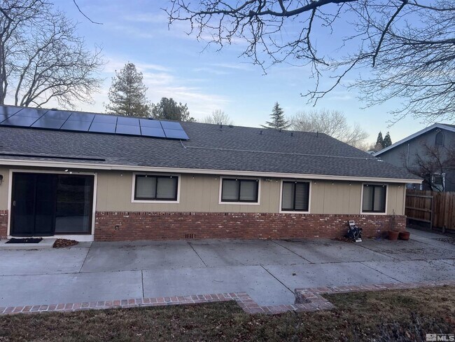 Building Photo - 3815 Golden Springs Dr