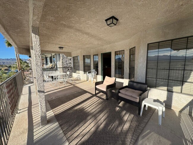 Building Photo - 2834