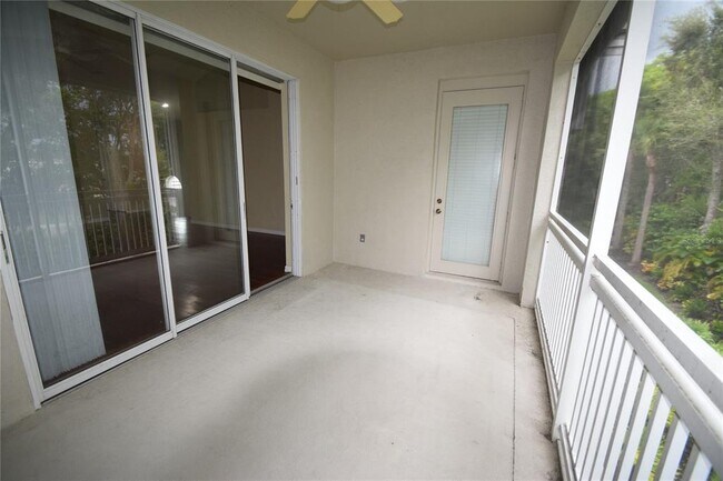 Building Photo - 534 Grasslands Village Cir