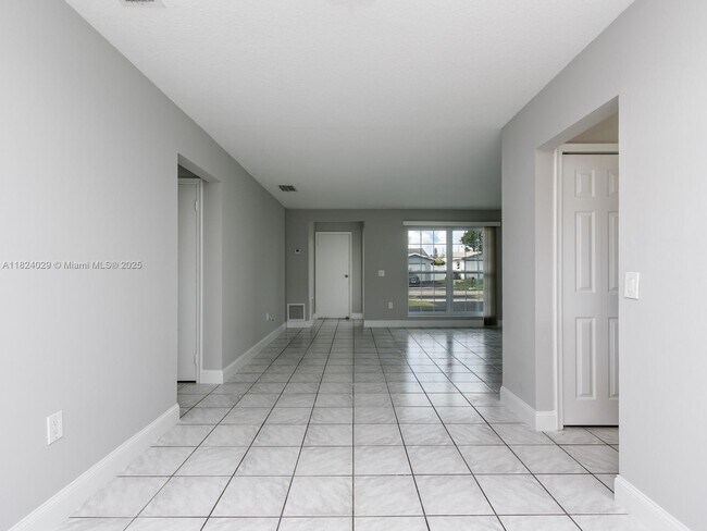 Building Photo - 11461 NW 32nd Pl