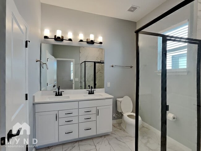 Building Photo - 660 Kimber Ln