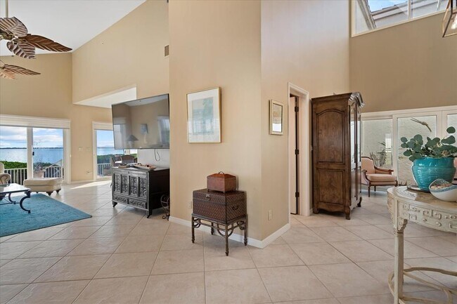 Building Photo - 2254 Harbour Ct Dr