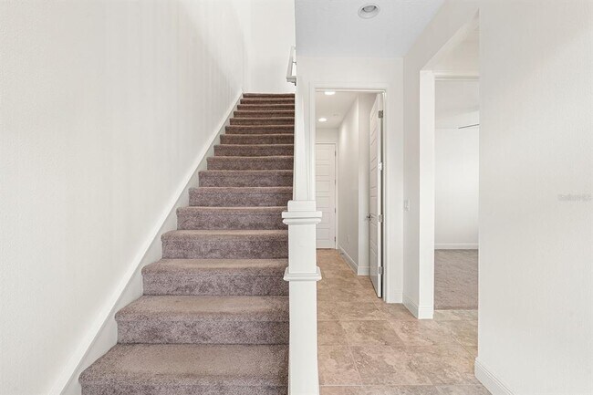 Building Photo - 9497 Mere Pkwy