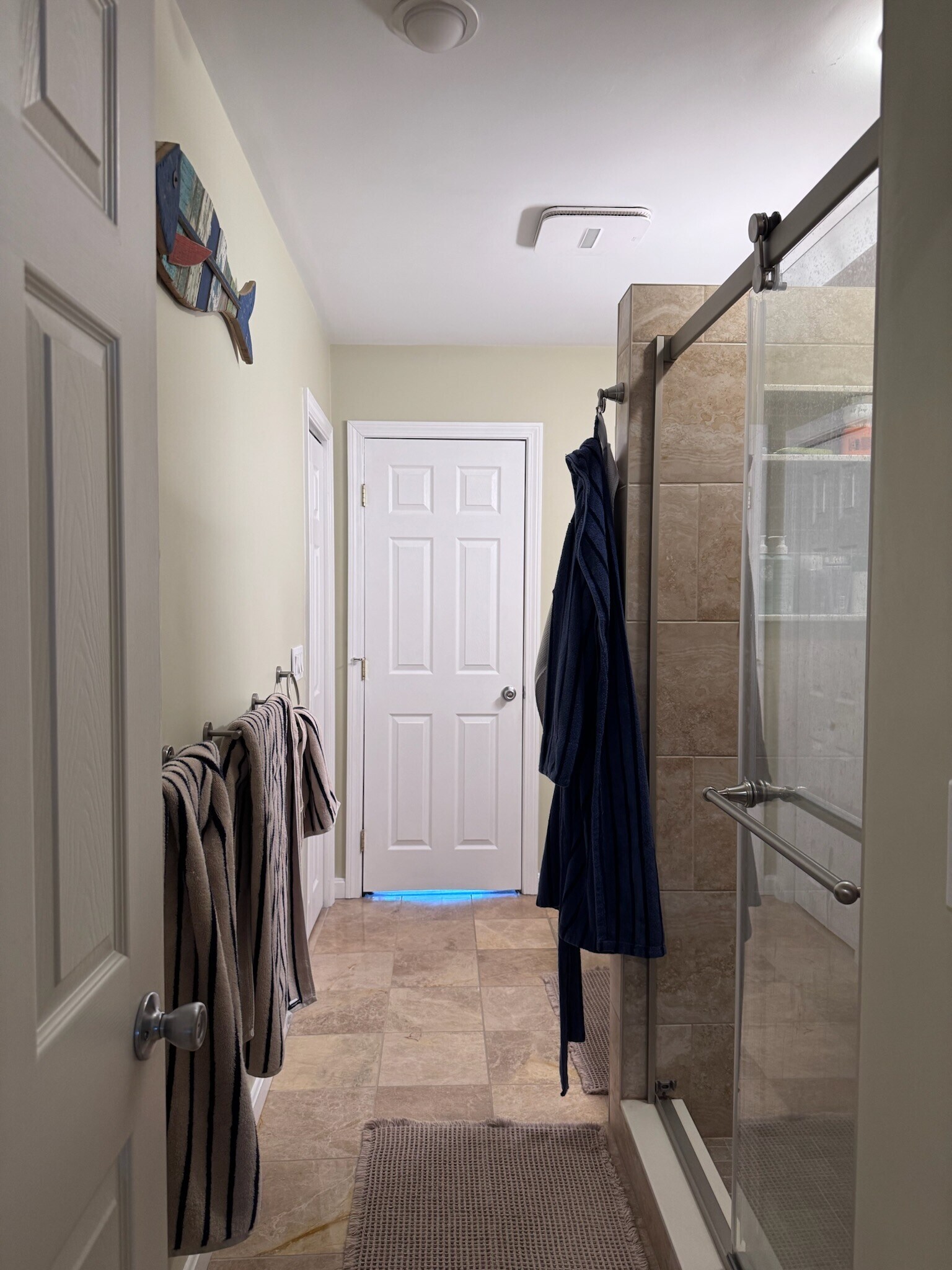 Building Photo - 127 Heath St