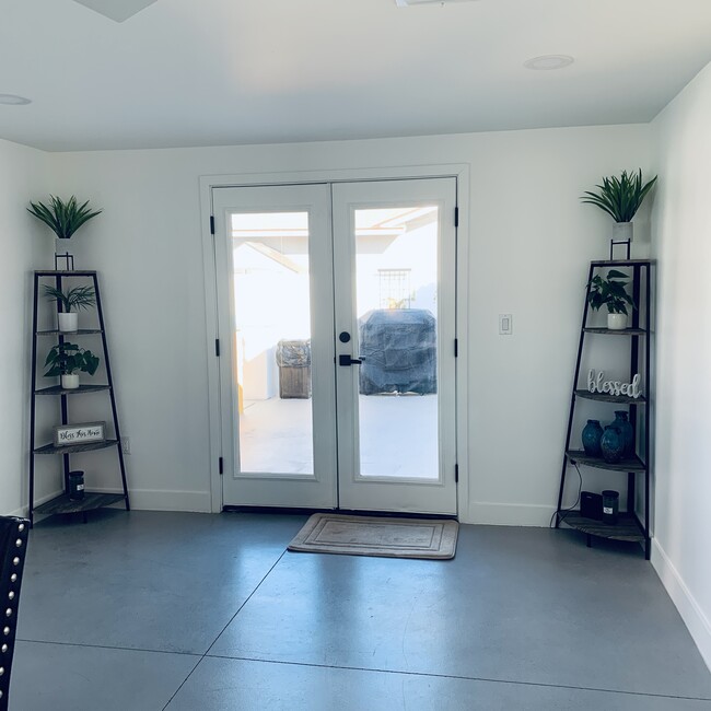 Patio French door to the backyard - 8516 E Vernon Ave