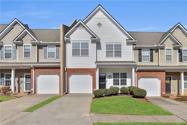 Building Photo - 2369 Suwanee Pointe Dr