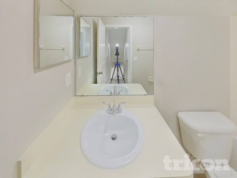 Building Photo - 7543 Oxford Garden Cir