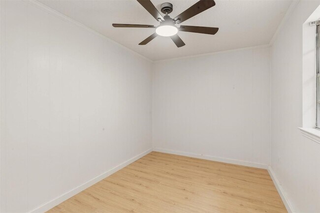 Building Photo - 1101 Delores Dr