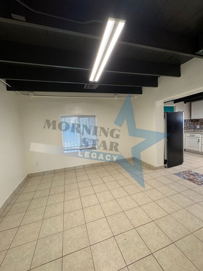 Building Photo - Charming Updated Home w/ Enclosed Yard & Storage