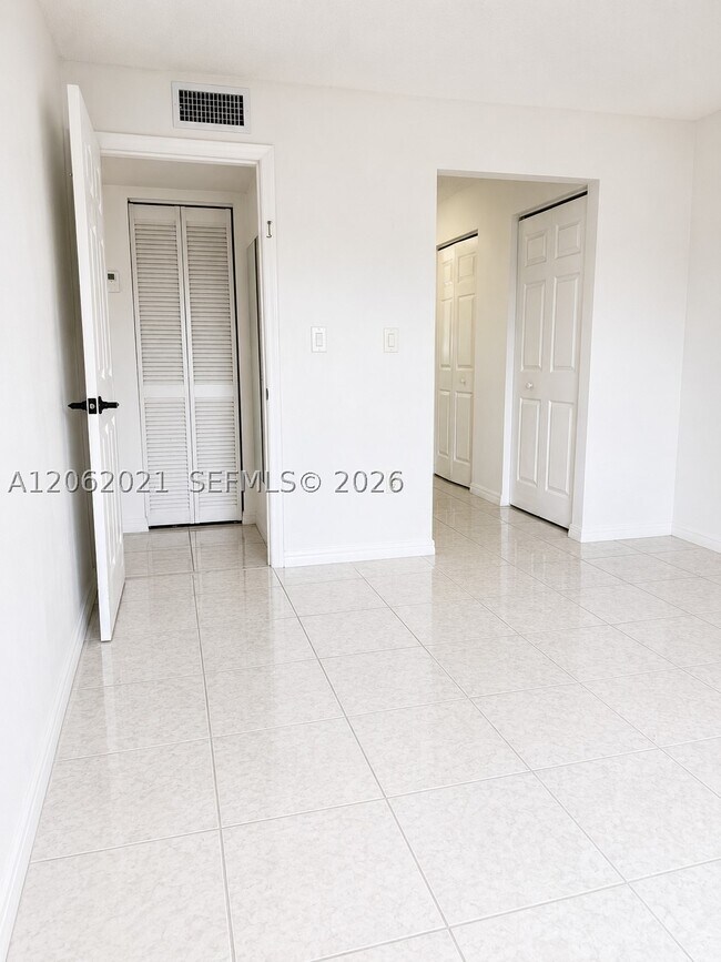 Building Photo - 6095 W 18th Ave