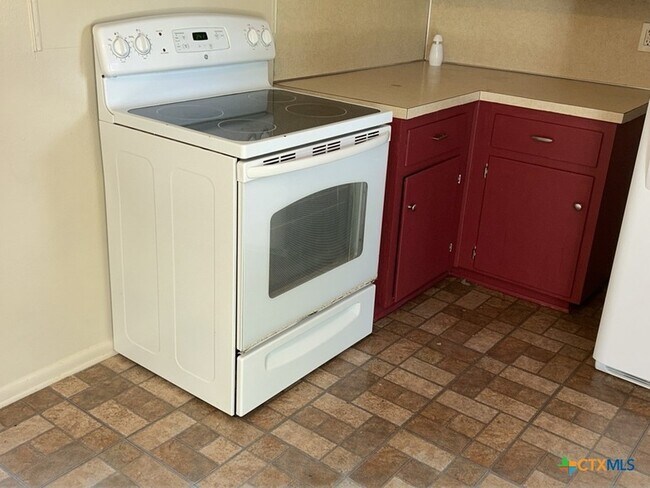 Building Photo - 1504 Redondo Dr