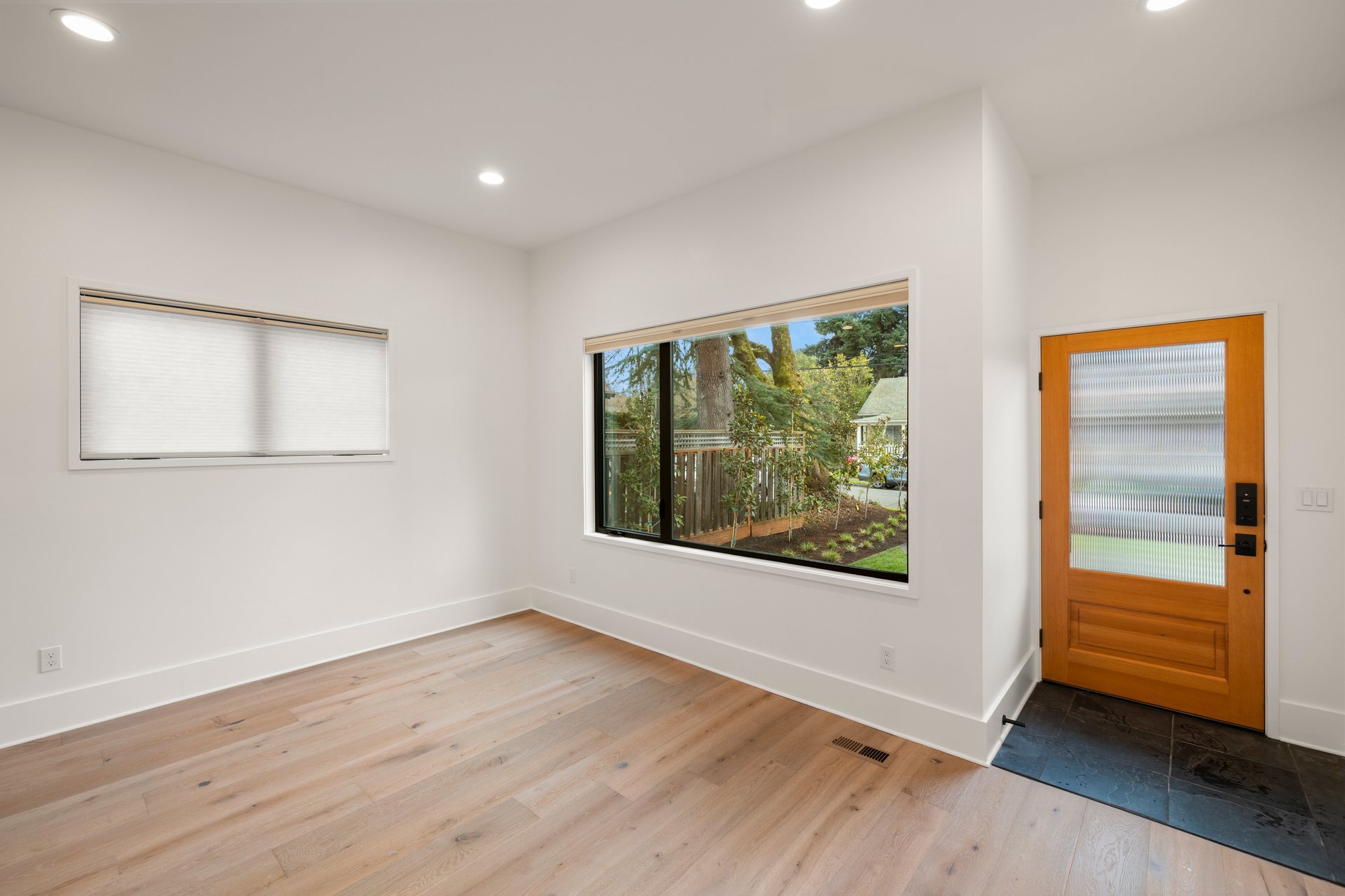 Building Photo - 2247 SE Brooklyn St