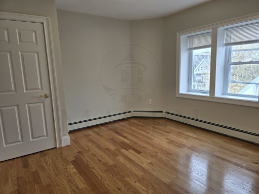 Building Photo - 58 Hawthorne St