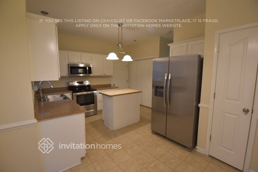Building Photo - 11328 Longhedge Ln