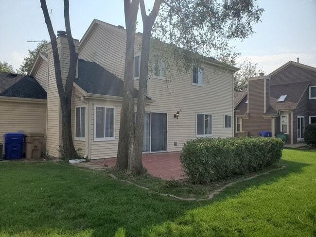 Building Photo - 3 bedroom home in the White Caps