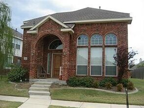 Building Photo - 5929 Desperado Dr