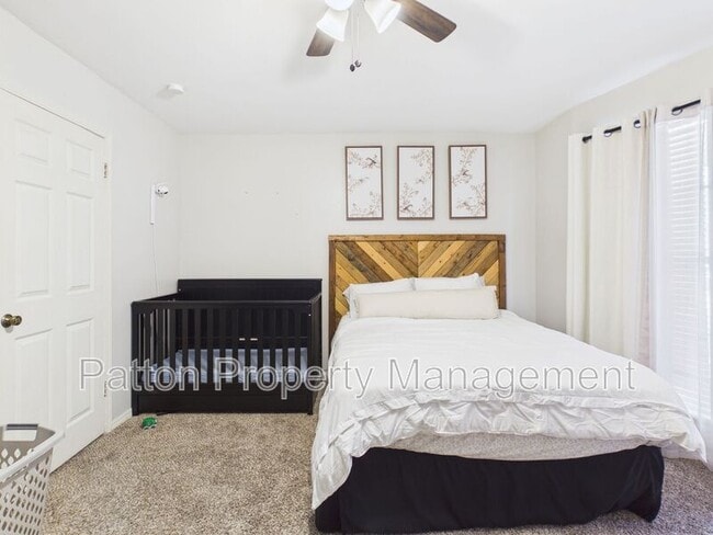 Building Photo - 7727 Cervin Dr