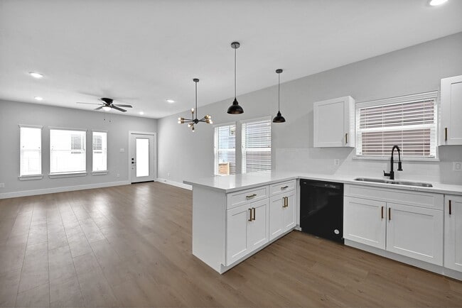 Building Photo - 3312 Bacchus St