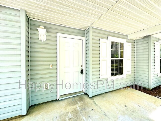 Building Photo - 7888 Montview Rd