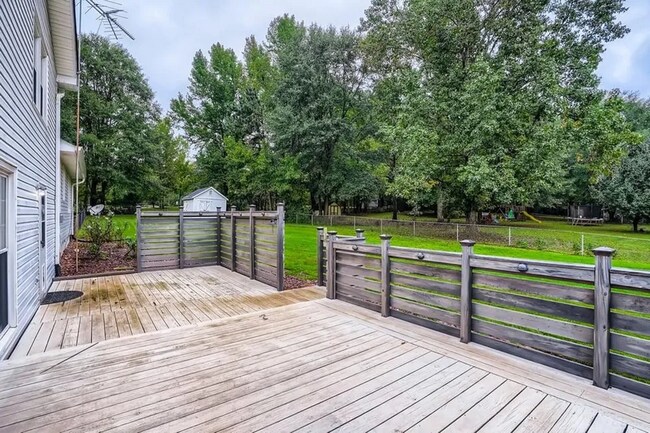 Building Photo - Updated 3BR Home on Corner Lot in Whitewater School District