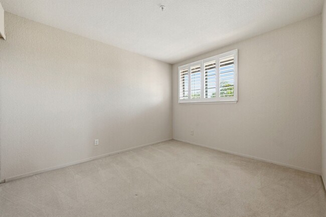 Building Photo - 4125 Fireside Ct
