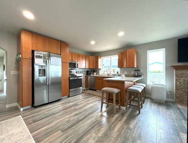 Building Photo - 19407 K Pl