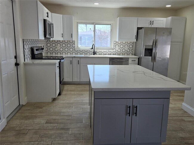 Building Photo - 9629 Morehead Ln